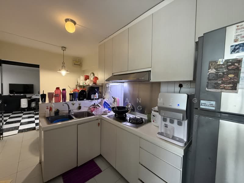 122 Teck Whye Lane, 122 Teck Whye Lane, 3 Bedrooms, 1,108 sqft, HDB Flat For Sale, by Melvin Tan Meng Liang, 500186449 - Kitchen - PropertyGuru.com.sg