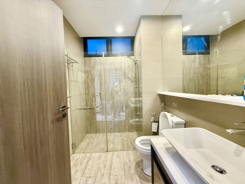 Three 11, 311 Upper Thomson Road, 3 Bedrooms, 936 sqft, Apartment For Sale, by Jerome Kuan, 500186450 - Bathroom - PropertyGuru.com.sg