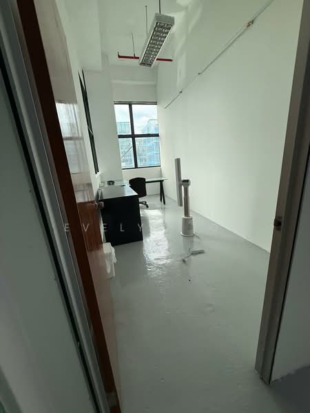 Toh Guan Centre, 21 Toh Guan Road East, 1,200 sqft, Factory / Workshop (B2) For Rent, by Evelyn Toh, 500186451 - Interior - CommercialGuru.com.sg
