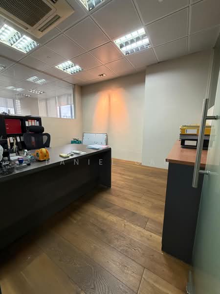 Cendex Centre, 120 Lower Delta Road, 1,119 sqft, Light Industrial (B1) For Sale, by Daniel Gan, 500186460 - Interior - CommercialGuru.com.sg