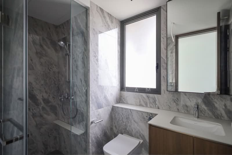 The Watergardens at Canberra, 35 Canberra Drive, 3 Bedrooms, 958 sqft, Condominium For Sale, by Ivan Lam, 500186475 - Bathroom - PropertyGuru.com.sg