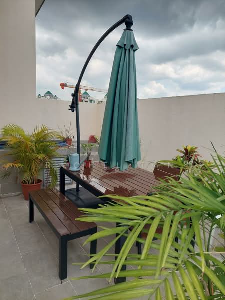 NottingHill Suites, 29A Toh Tuck Road, 1 Bedroom, 786 sqft, Apartment For Sale, by Rachel Tan, 500186478 - Roof terrace - PropertyGuru.com.sg