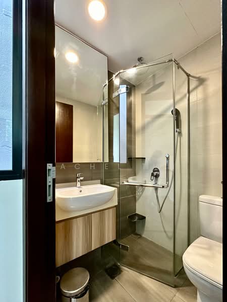 NottingHill Suites, 29A Toh Tuck Road, 1 Bedroom, 786 sqft, Apartment For Sale, by Rachel Tan, 500186478 - Bathroom - PropertyGuru.com.sg