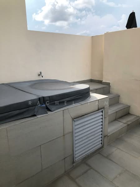 NottingHill Suites, 29A Toh Tuck Road, 1 Bedroom, 786 sqft, Apartment For Sale, by Rachel Tan, 500186478 - Roof terrace - PropertyGuru.com.sg