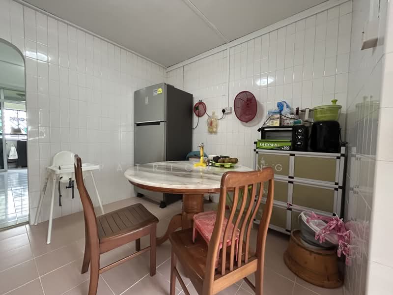 909 Jurong West Street 91, 909 Jurong West Street 91, 4 Bedrooms, 1,313 sqft, HDB Flat For Sale, by Patrick Ang, 500186487 - Kitchen - PropertyGuru.com.sg