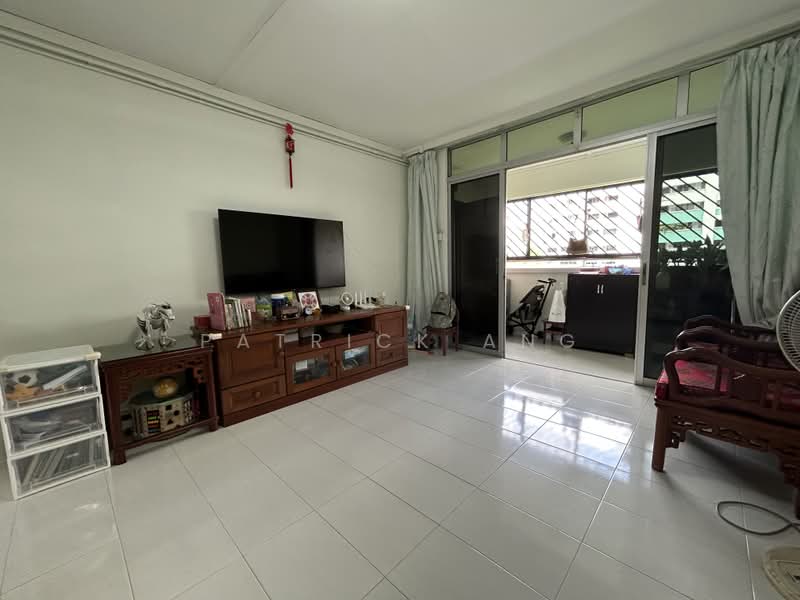 909 Jurong West Street 91, 909 Jurong West Street 91, 4 Bedrooms, 1,313 sqft, HDB Flat For Sale, by Patrick Ang, 500186487 - Living Room - PropertyGuru.com.sg