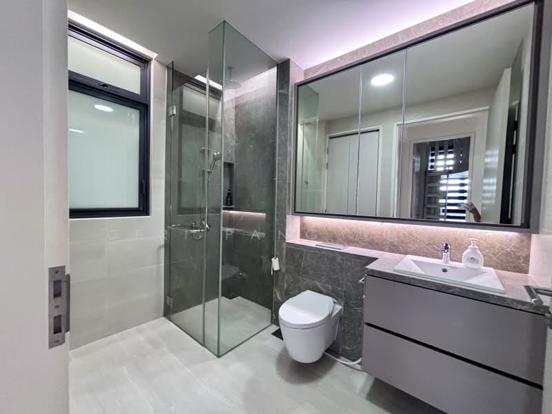 Highline Residences, 7 Kim Tian Road, 2 Bedrooms, 700 sqft, Condominium For Rent, by Geri Pang 冯惠贤, 500186505 - Bathroom - PropertyGuru.com.sg