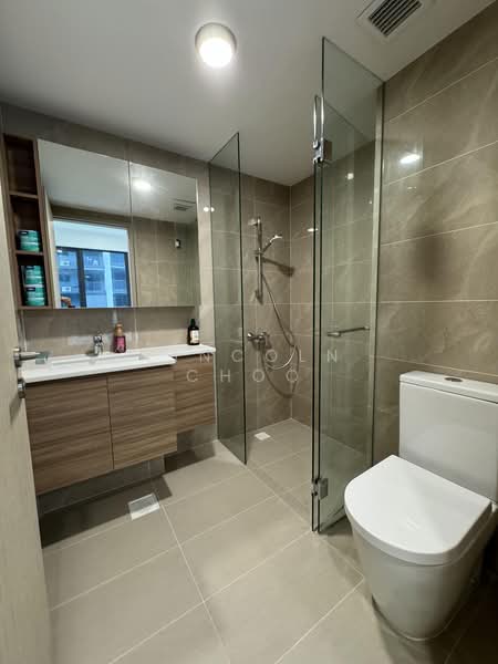 Treasure at Tampines, 47 Tampines Lane, 2 Bedrooms, 678 sqft, Condominium For Sale, by Lincoln Choo, 500186518 - Bathroom - PropertyGuru.com.sg