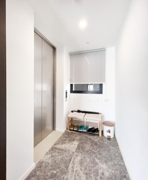 Avenue South Residence, 13 Silat Avenue, 4 Bedrooms, 1,496 sqft, Condominium For Sale, by Tracy Lim, 500186521 - Entrance - PropertyGuru.com.sg