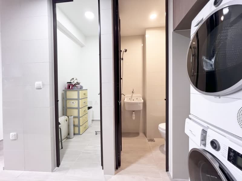 Avenue South Residence, 13 Silat Avenue, 4 Bedrooms, 1,496 sqft, Condominium For Sale, by Tracy Lim, 500186521 - Bathroom - PropertyGuru.com.sg