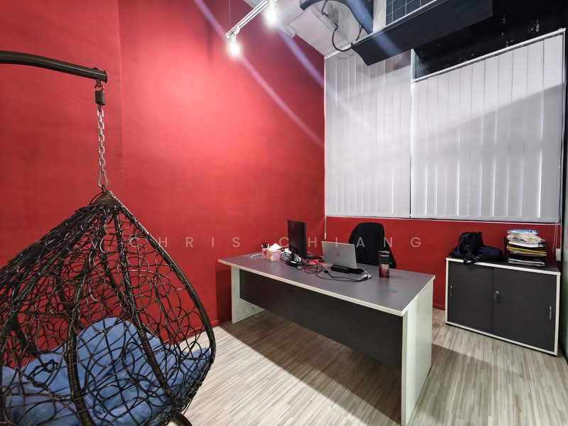 Henderson Building, 221 Henderson Road, 980 sqft, Light Industrial (B1) For Rent, by Chris Chiang, 500186527 - CommercialGuru.com.sg