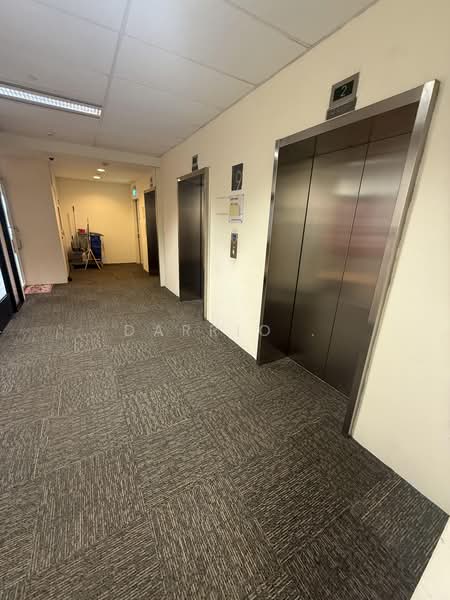 135 Cecil Street, 135 Cecil Street, 829 sqft, Office For Rent, by Darrio ., 500186536 - Corridor - CommercialGuru.com.sg