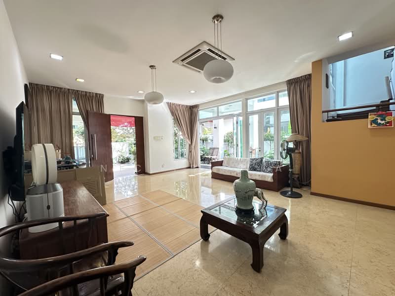 Seletar Hills Estate, Jalan Redop, 5 Bedrooms, 4,000 sqft, Corner Terrace For Sale, by Nicole Chia, 500186539 - Living Room - PropertyGuru.com.sg