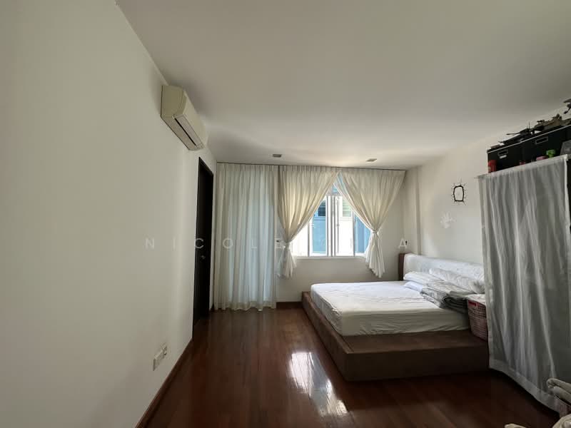 Seletar Hills Estate, Jalan Redop, 5 Bedrooms, 4,000 sqft, Corner Terrace For Sale, by Nicole Chia, 500186539 - Bedroom - PropertyGuru.com.sg