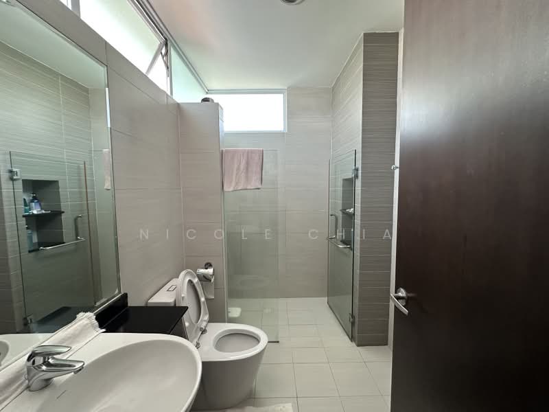 Seletar Hills Estate, Jalan Redop, 5 Bedrooms, 4,000 sqft, Corner Terrace For Sale, by Nicole Chia, 500186539 - Bathroom - PropertyGuru.com.sg