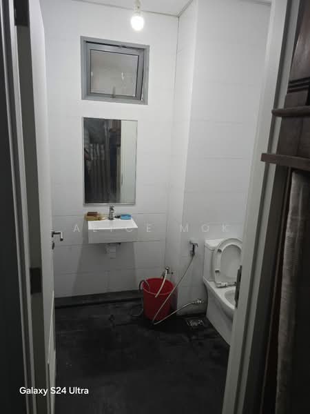 North Spring Bizhub, 11 Yishun industrial Street 1, 1,507 sqft, Light Industrial (B1) For Rent, by Alice Mok, 500186548 - Bathroom - CommercialGuru.com.sg