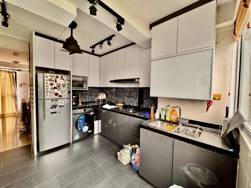 103 Henderson Crescent, 103 Henderson Crescent, 3 Bedrooms, 797 sqft, HDB Flat For Sale, by Julin Tan, 500186553 - Kitchen - PropertyGuru.com.sg