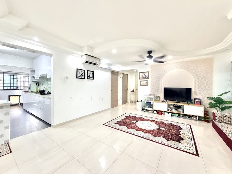 703 Tampines Street 71, 703 Tampines Street 71, 3 Bedrooms, 1,076 sqft, HDB Flat For Sale, by Fatin Amira, 500186565 - Living Room - PropertyGuru.com.sg