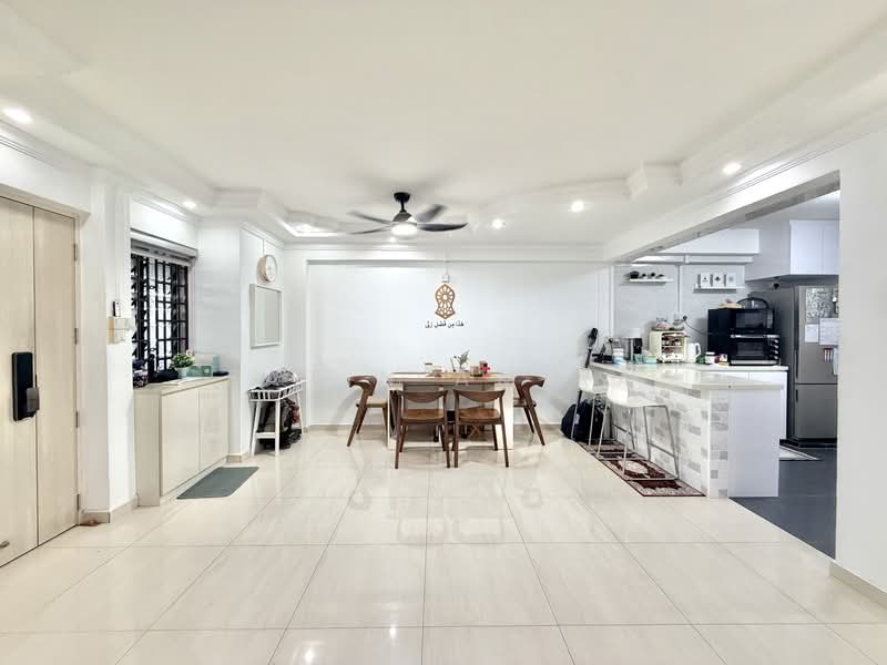 703 Tampines Street 71, 703 Tampines Street 71, 3 Bedrooms, 1,076 sqft, HDB Flat For Sale, by Fatin Amira, 500186565 - Interior - PropertyGuru.com.sg