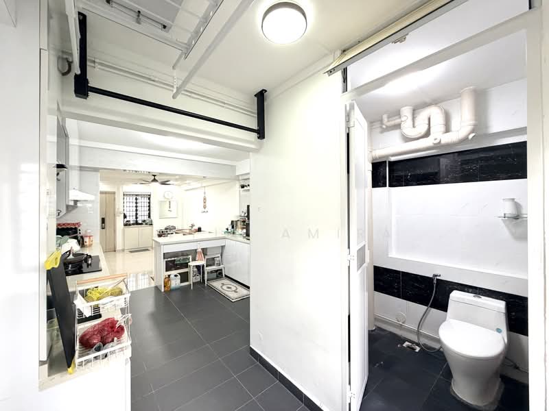 703 Tampines Street 71, 703 Tampines Street 71, 3 Bedrooms, 1,076 sqft, HDB Flat For Sale, by Fatin Amira, 500186565 - Kitchen - PropertyGuru.com.sg