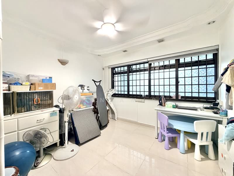 703 Tampines Street 71, 703 Tampines Street 71, 3 Bedrooms, 1,076 sqft, HDB Flat For Sale, by Fatin Amira, 500186565 - Study - PropertyGuru.com.sg