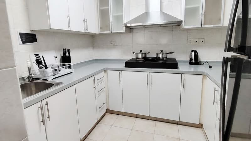 Tanglin View, 152 Prince Charles Crescent, Room Rental, 100 sqft, Condominium For Rent, by Erica Yap, 500186566 - Kitchen - PropertyGuru.com.sg