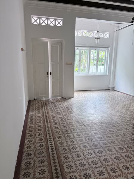 Cairnhill Conservation House, Cairnhill road, 3 Bedrooms, 2,500 sqft, Conservation House For Rent, by Ella Sherman, 500186584 - Interior - PropertyGuru.com.sg