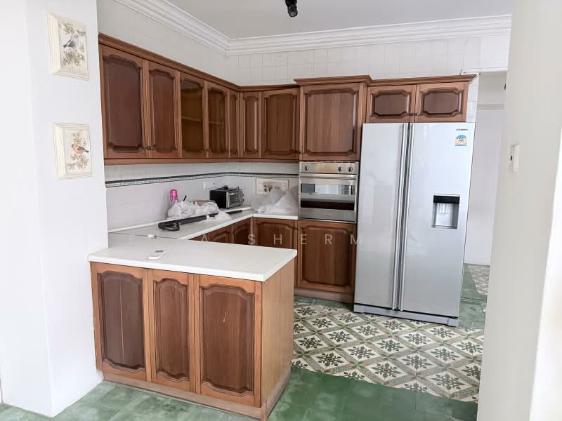 Cairnhill Conservation House, Cairnhill road, 3 Bedrooms, 2,500 sqft, Conservation House For Rent, by Ella Sherman, 500186584 - Kitchen - PropertyGuru.com.sg