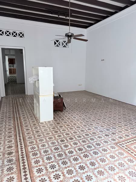Cairnhill Conservation House, Cairnhill road, 3 Bedrooms, 2,500 sqft, Conservation House For Rent, by Ella Sherman, 500186584 - Interior - PropertyGuru.com.sg