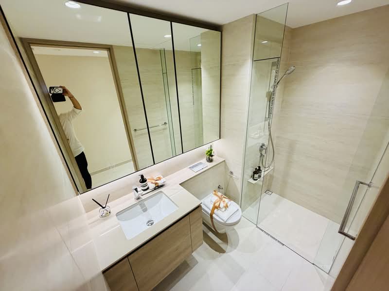 Narra Residences, 50 Walk, 5 Bedrooms, 1,658 sqft, Condominium For Sale, by Murphy Lee, 500186586 - Bathroom - PropertyGuru.com.sg