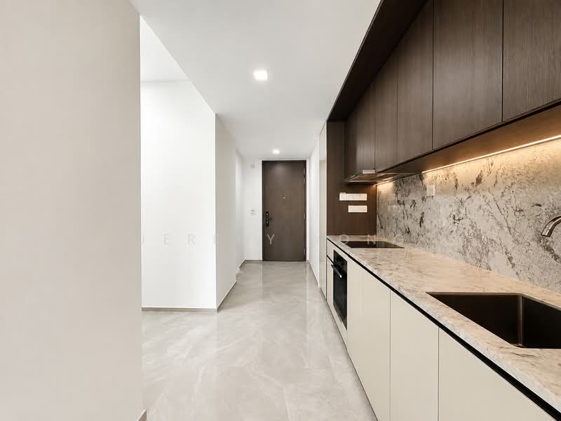 Tembusu Grand, 92 Jalan Tembusu, 1 Bedroom, 527 sqft, Condominium For Sale, by Jeremy Yong, 500186587 - Kitchen - PropertyGuru.com.sg