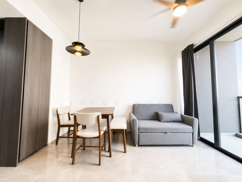 Tembusu Grand, 92 Jalan Tembusu, 1 Bedroom, 527 sqft, Condominium For Sale, by Jeremy Yong, 500186587 - Living Room - PropertyGuru.com.sg