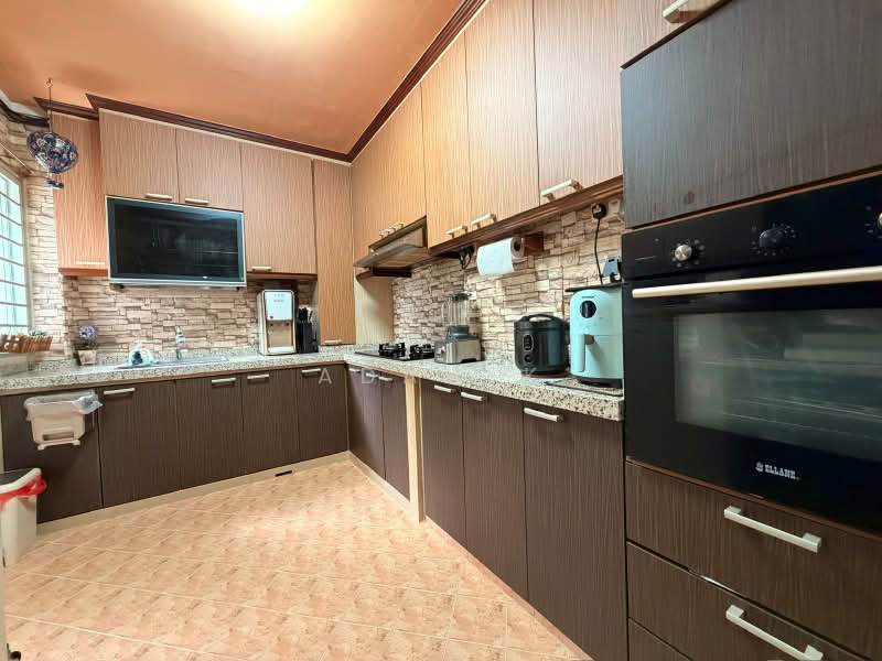 736 Woodlands Circle, 736 Woodlands Circle, 3 Bedrooms, 1,313 sqft, HDB Flat For Sale, by Adam K, 500186590 - Kitchen - PropertyGuru.com.sg