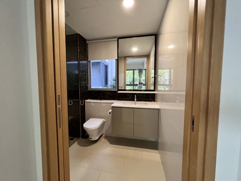 Bartley Ridge, 42 Mount Vernon Road, 4 Bedrooms, 1,249 sqft, Condominium For Rent, by Dulcie Liu, 500186596 - Bathroom - PropertyGuru.com.sg