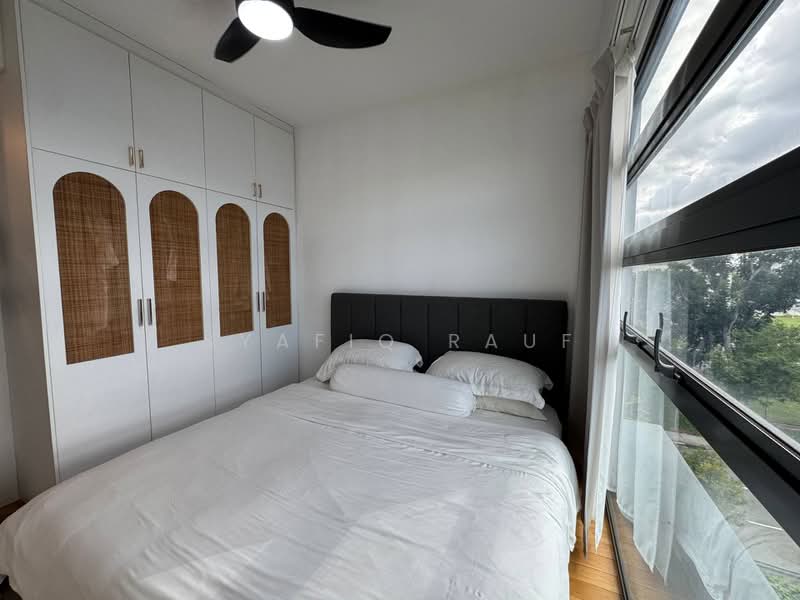 Hedges Park Condominium, 89 Flora Drive, 2 Bedrooms, 872 sqft, Condominium For Sale, by Syafiq Rauf, 500186620 - Bedroom - PropertyGuru.com.sg