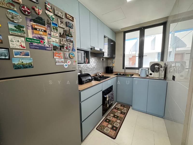 Hedges Park Condominium, 89 Flora Drive, 2 Bedrooms, 872 sqft, Condominium For Sale, by Syafiq Rauf, 500186620 - Kitchen - PropertyGuru.com.sg