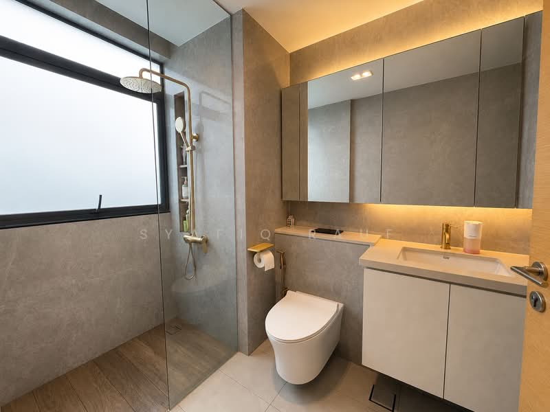 Hedges Park Condominium, 89 Flora Drive, 2 Bedrooms, 872 sqft, Condominium For Sale, by Syafiq Rauf, 500186620 - Master Bathroom - PropertyGuru.com.sg