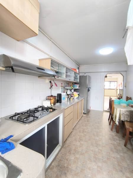 108 Potong Pasir Avenue 1, 108 Potong Pasir Avenue 1, Room Rental, 120 sqft, HDB Flat For Rent, by Kenny Kan, 500186623 - Kitchen - PropertyGuru.com.sg