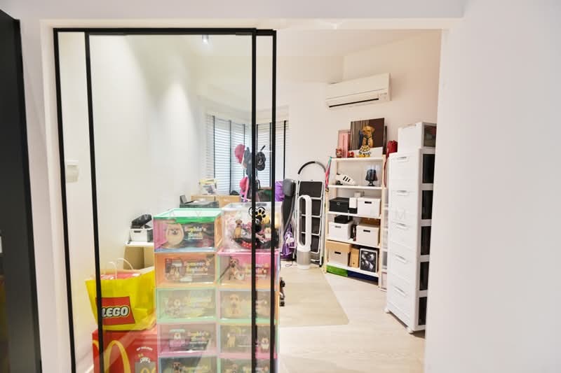 Bayshore Park, 66 Bayshore Road, 2 Bedrooms, 936 sqft, Condominium For Sale, by Wayne Chiam, 500186624 - Interior - PropertyGuru.com.sg