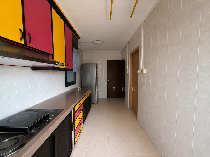 425 Canberra Road, 425 Canberra Road, 3 Bedrooms, 969 sqft, HDB Flat For Sale, by Chris Zhuo, 500186631 - Kitchen - PropertyGuru.com.sg