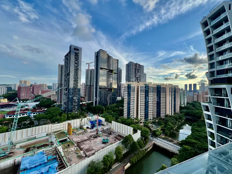 The Crest, 101 Prince Charles Crescent, 2 Bedrooms, 893 sqft, Condominium For Sale, by Jeremias Teo, 500186632 - Current Exterior view - PropertyGuru.com.sg