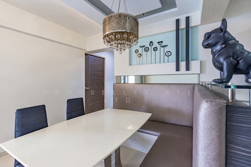 572A Woodlands Avenue 1, 572A Woodlands Avenue 1, 3 Bedrooms, 1,206 sqft, HDB Flat For Sale, by Gina Tow, 500186634 - Dining Room - PropertyGuru.com.sg