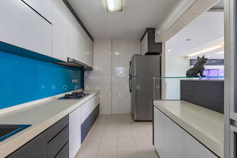 572A Woodlands Avenue 1, 572A Woodlands Avenue 1, 3 Bedrooms, 1,206 sqft, HDB Flat For Sale, by Gina Tow, 500186634 - Kitchen - PropertyGuru.com.sg