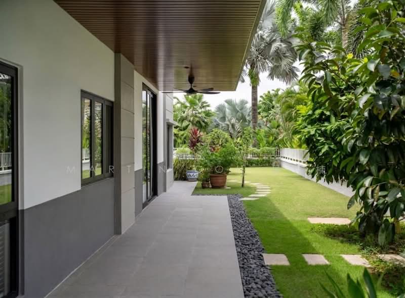 NEW LISTING 🔥 One Tree Hill Estate 🔥 ELEVATED Wide Corner Plot 🔥, One Tree Hill Estate, 9 Bedrooms, 4,600 sqft, Detached House For Sale, by Martin Goh 吴伟楠, 500186647 - Exterior - PropertyGuru.com.sg