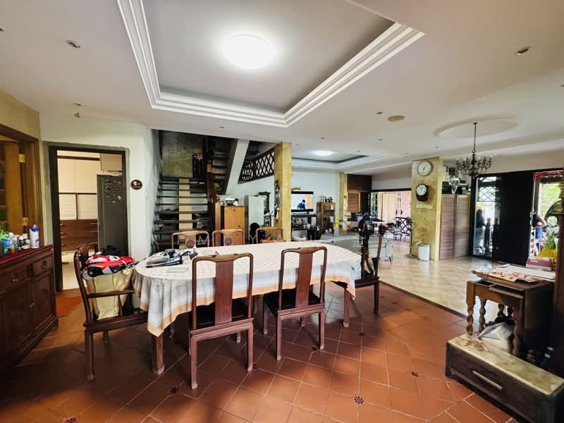 Classical Semi-D with Big land at elveatd ground, Walk to Bishan MRT/ Junction 8, call 8130 3636 to view, 5 Bedrooms, 4,000 sqft, Semi-Detached House For Sale, by Kim Yan 金燕, 500186661 - Interior - PropertyGuru.com.sg