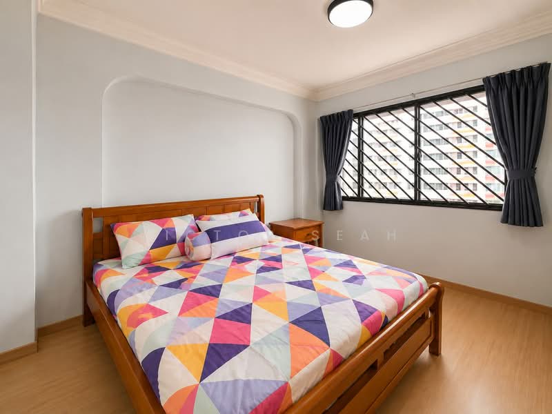 235 Choa Chu Kang Central, 235 Choa Chu Kang Central, 4 Bedrooms, 1,518 sqft, HDB Flat For Sale, by Victor Seah, 500186672 - Bedroom - PropertyGuru.com.sg