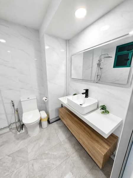 Changi Green, 712 Upper Changi Road East, Studio, 400 sqft, Condominium For Rent, by Vincent Ong, 500186678 - Bathroom - PropertyGuru.com.sg
