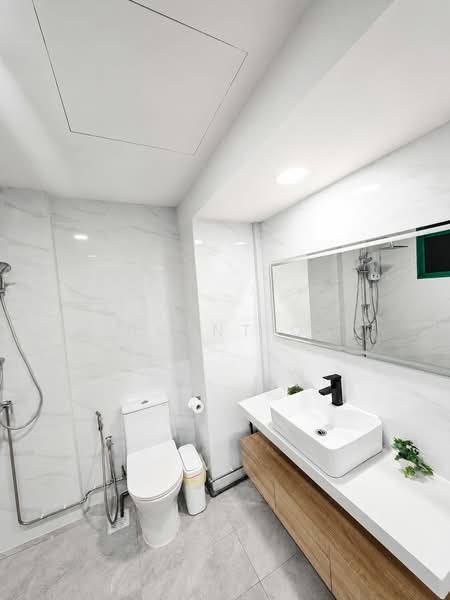 Changi Green, 712 Upper Changi Road East, Studio, 400 sqft, Condominium For Rent, by Vincent Ong, 500186678 - Bathroom - PropertyGuru.com.sg
