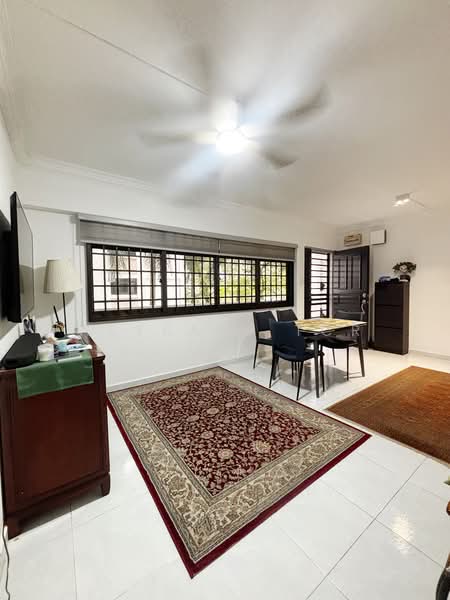 618 Senja Road, 618 Senja Road, 3 Bedrooms, 915 sqft, HDB Flat For Sale, by Asyraaf TCR, 500186685 - Living Room - PropertyGuru.com.sg