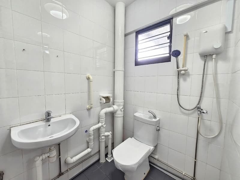 303 Jurong East Street 32, 303 Jurong East Street 32, 2 Bedrooms, 721 sqft, HDB Flat For Sale, by Benedict Tan, 500186705 - PropertyGuru.com.sg